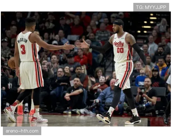 凯塞多与队友默契十足,携手助推球队竞争力稳步攀升 凯塞多与队友默契十足,携手助推球队竞争力稳步攀升