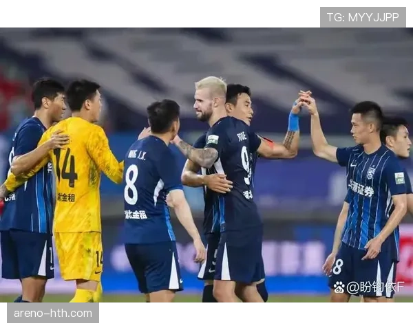 久保建英2025赛季表现抢眼,助球队稳步攀升冲击冠军荣耀 久保建英2025赛季表现抢眼,助球队稳步攀升冲击冠军荣耀