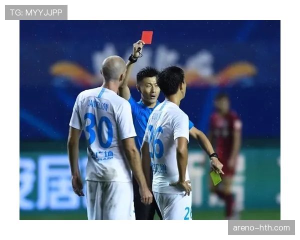 主裁判职责详解：比赛中哪些判罚必须由他独立完成？